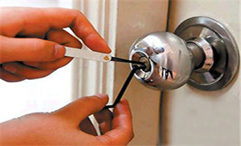 开修换锁-安装及改装各种电子锁_开锁-修换木门-保险柜-安装指纹锁-玻璃门锁