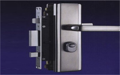 安装指纹锁-防盗门-保险柜开锁换锁电话_配汽车钥匙-开锁-修锁-配遥控器电话
